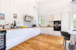 house 5 Rooms for sale on CAP FERRET (33970)