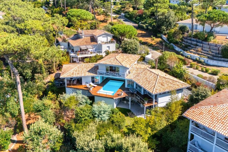 maison 9 Pièces en vente sur PYLA SUR MER (33115)
