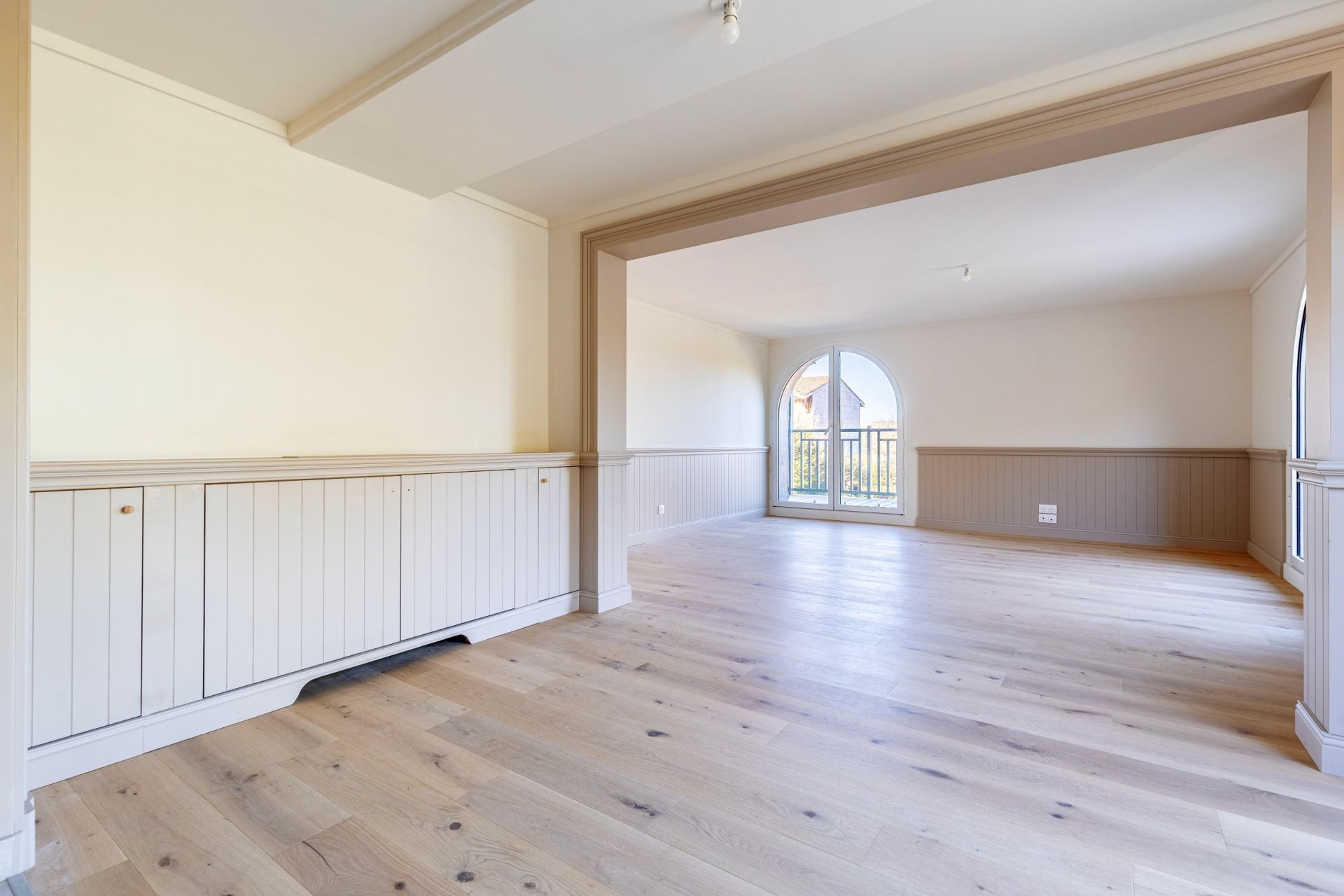 apartment 4 Rooms for sale on CAP FERRET (33970)