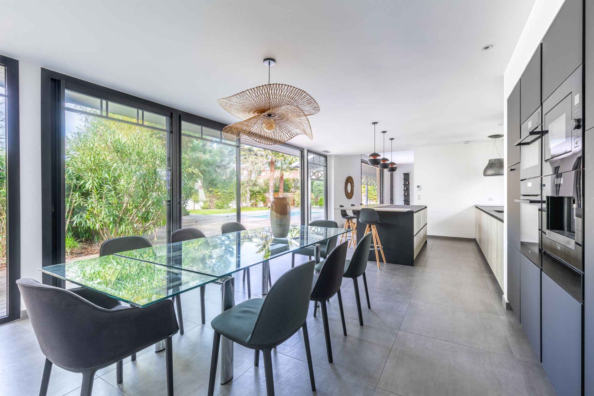 house 6 Rooms for sale on ARCACHON (33120)