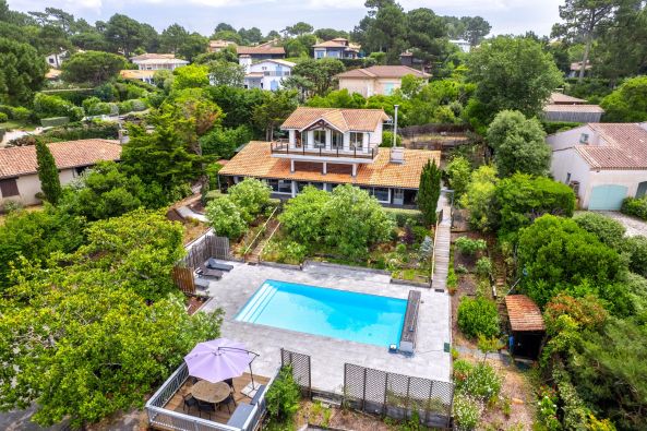 Sale House Pyla-sur-Mer 8 Rooms 205 m²