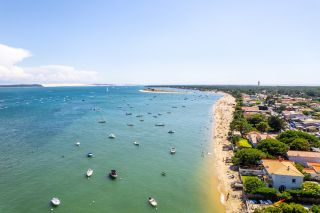 apartment 3 Rooms for sale on CAP FERRET (33970)