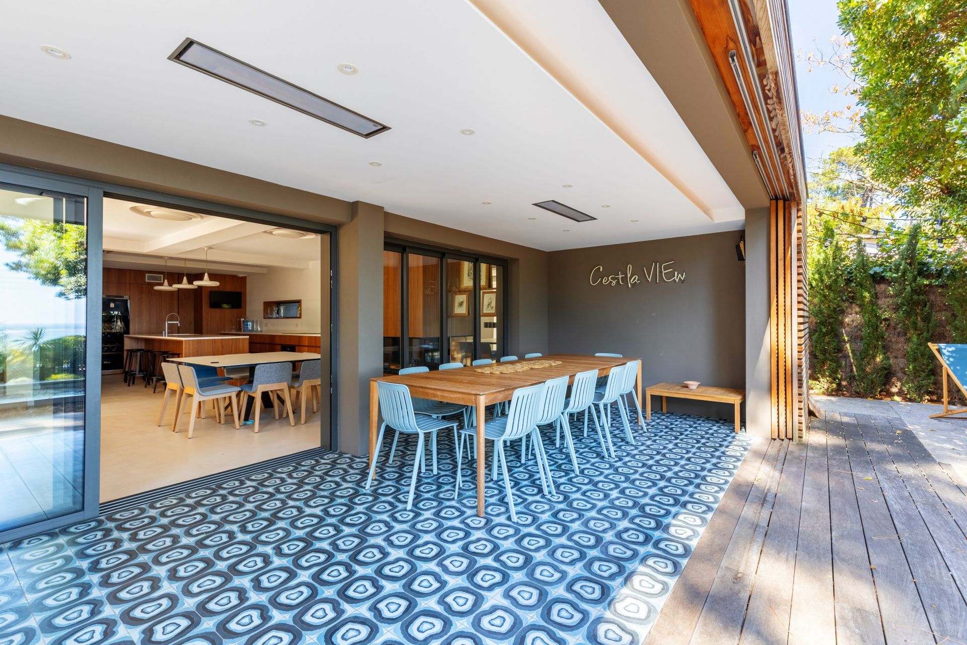 house 9 Rooms for sale on CAP FERRET (33970)