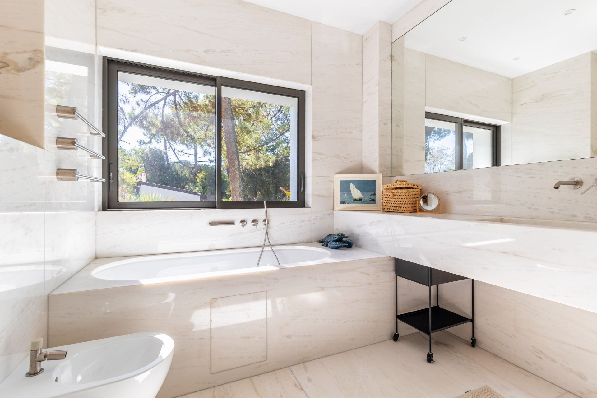 house 9 Rooms for sale on CAP FERRET (33970)