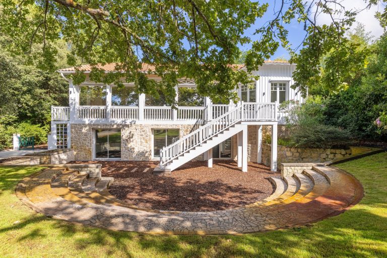 maison 9 Pièces en vente sur ARCACHON (33120)