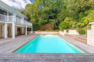 house 9 Rooms for sale on ARCACHON (33120)