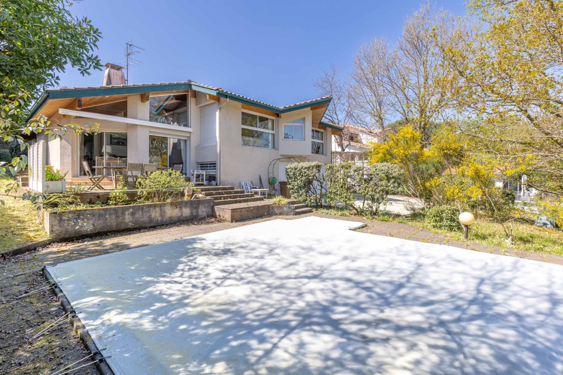 house 4 Rooms for sale on PYLA SUR MER (33115)