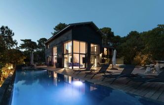 house 7 Rooms for sale on CAP FERRET (33970)