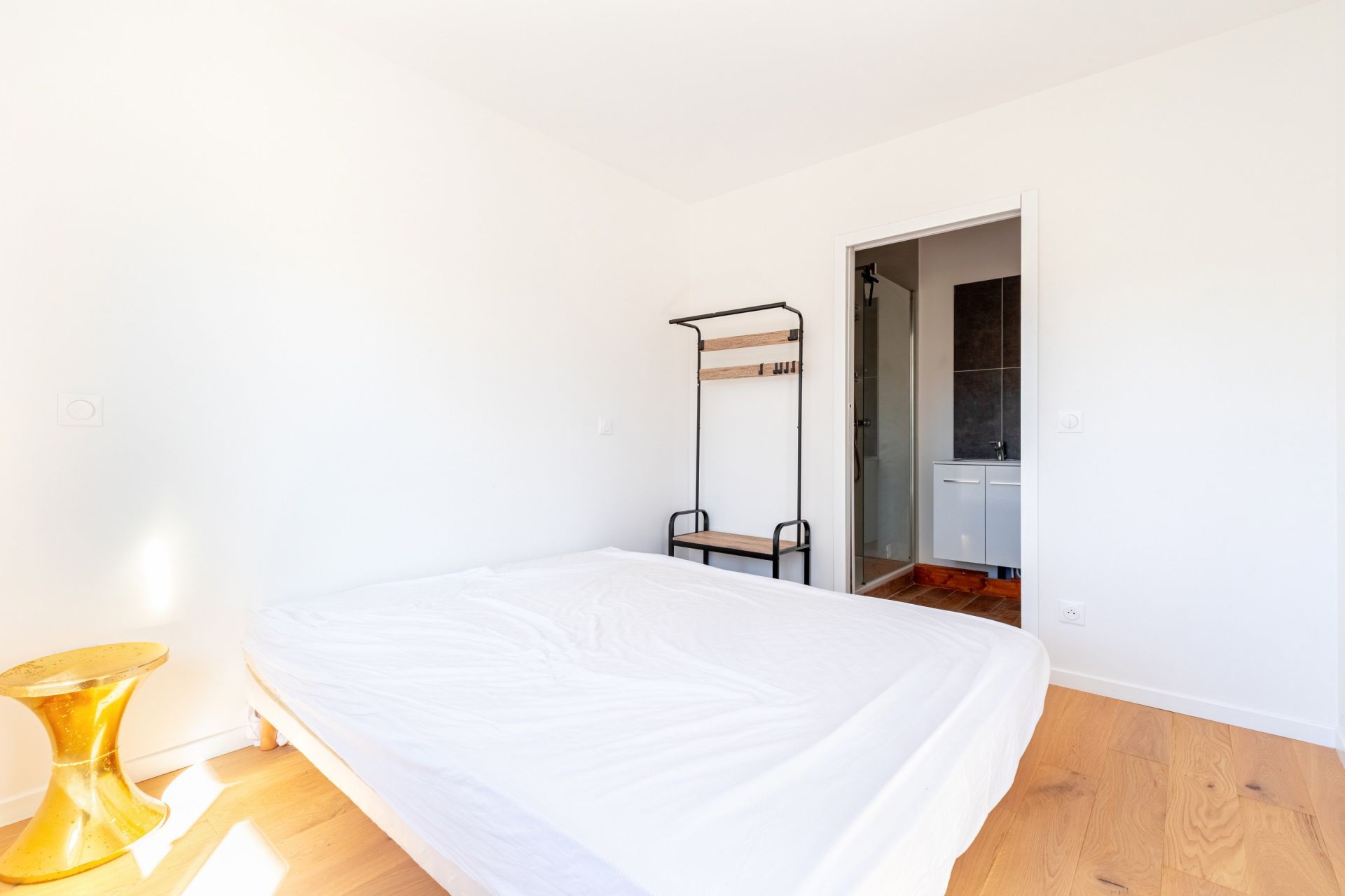 apartment 2 Rooms for sale on CAP FERRET (33970)