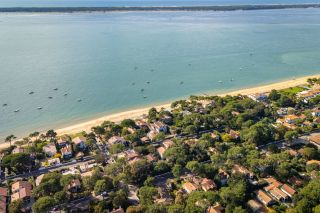 house 7 Rooms for sale on PYLA SUR MER (33115)