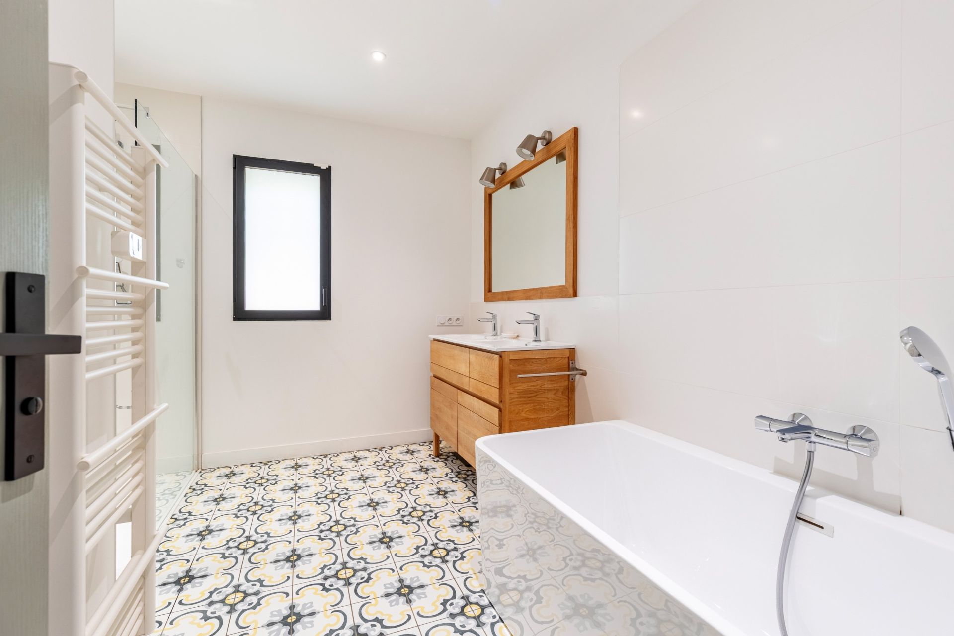 house 5 Rooms for sale on PYLA SUR MER (33115)