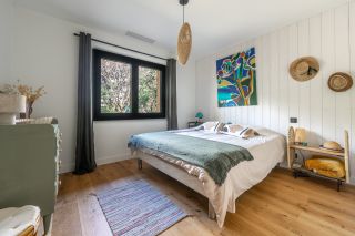 house 6 Rooms for sale on CAP FERRET (33970)