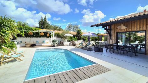 house 6 Rooms for sale on LA TESTE DE BUCH (33260) Sale House La Teste-de-Buch 6 Rooms 165 m²