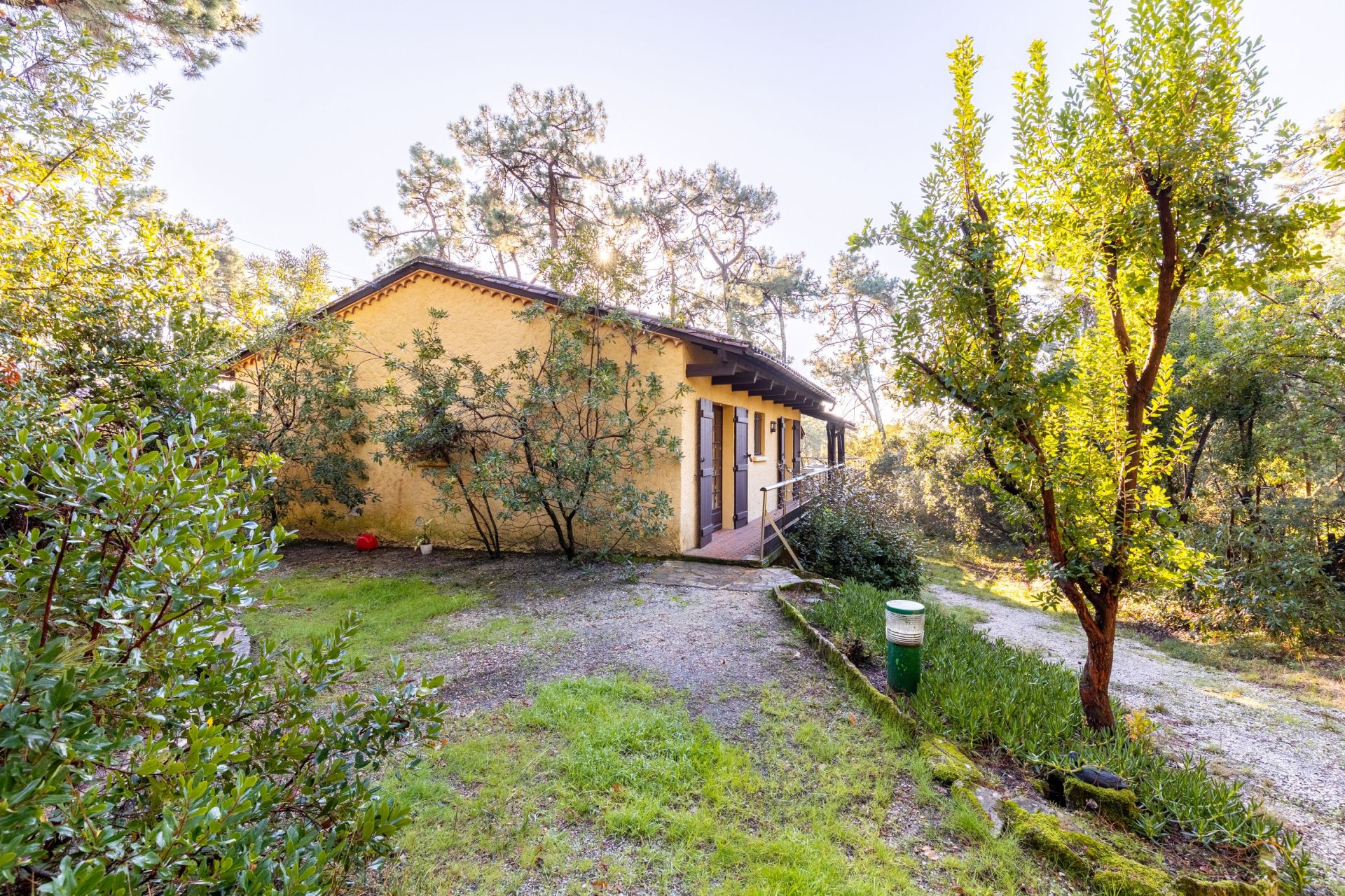 house 7 Rooms for sale on CAP FERRET (33970)