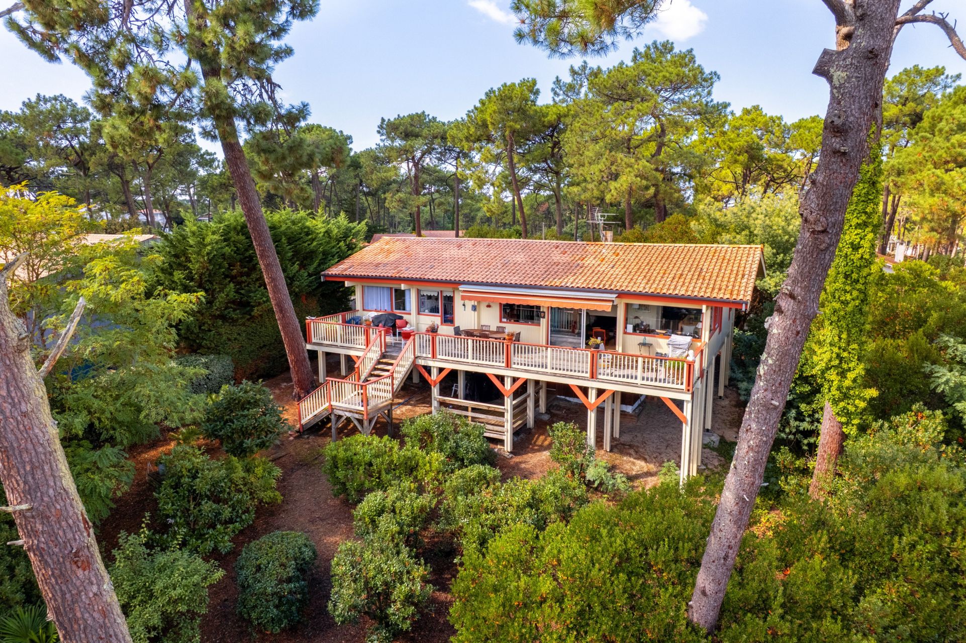 maison 8 Pièces en vente sur CAP FERRET (33970)