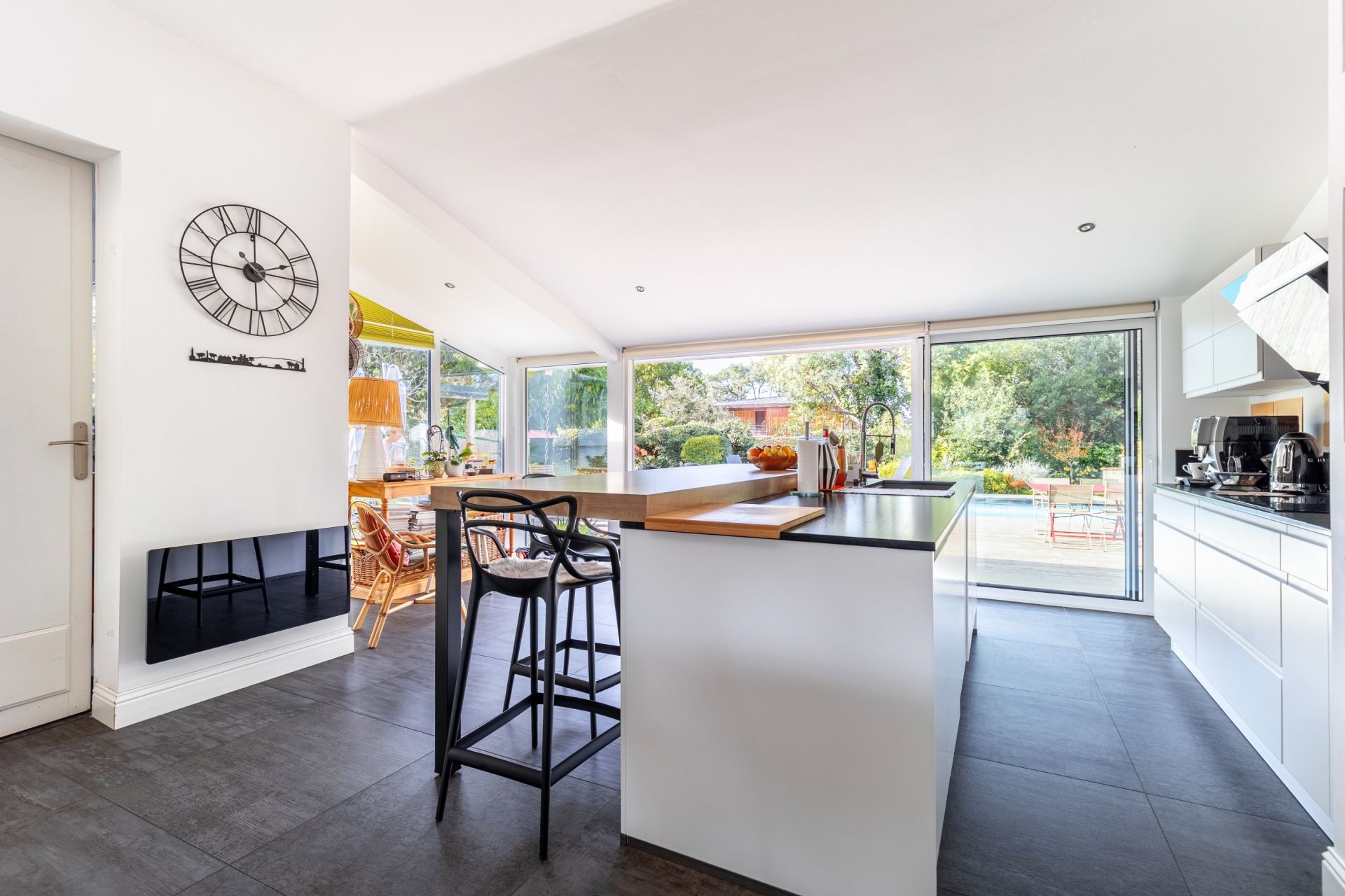 house 7 Rooms for sale on ARCACHON (33120)