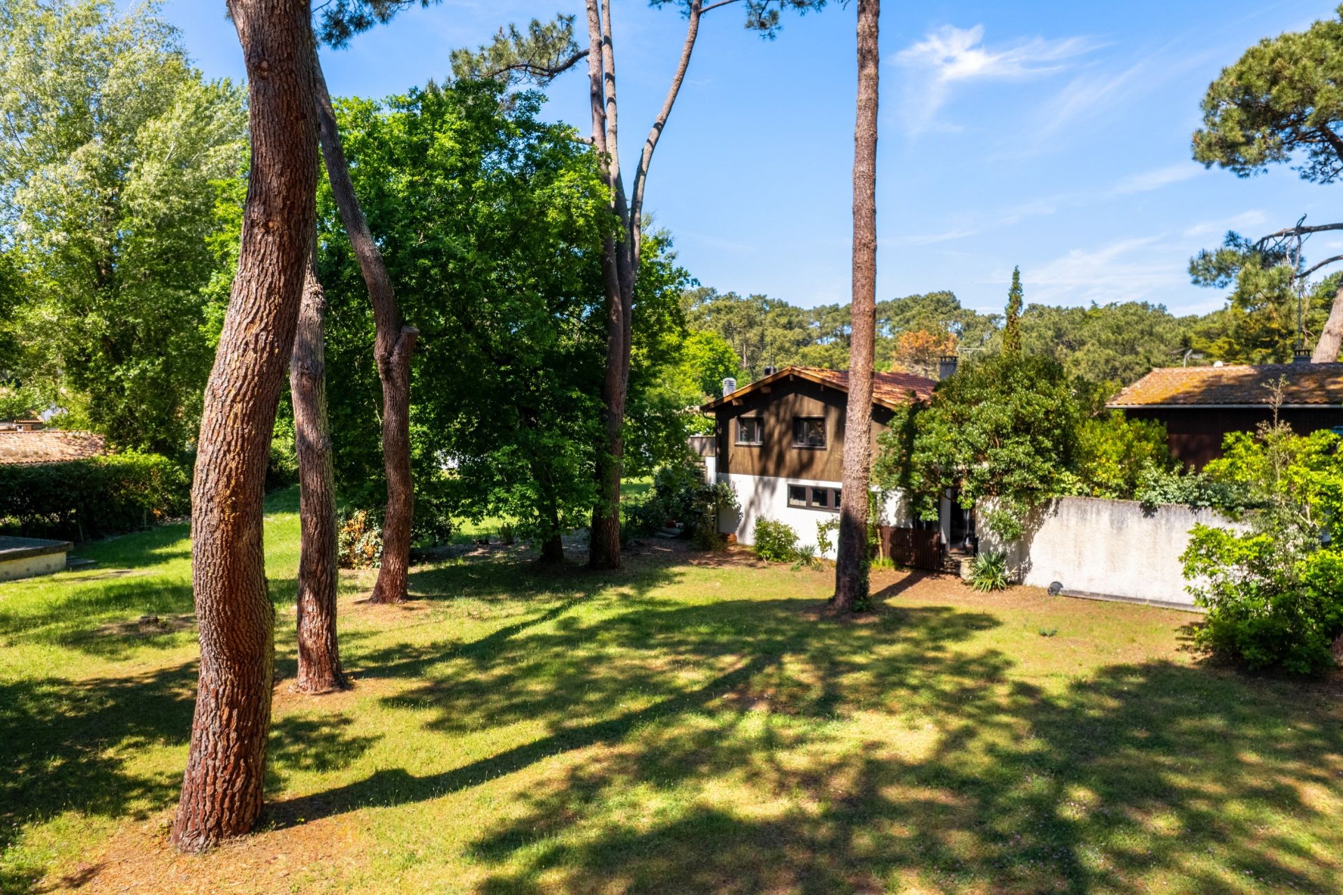 house 4 Rooms for sale on CAP FERRET (33970)