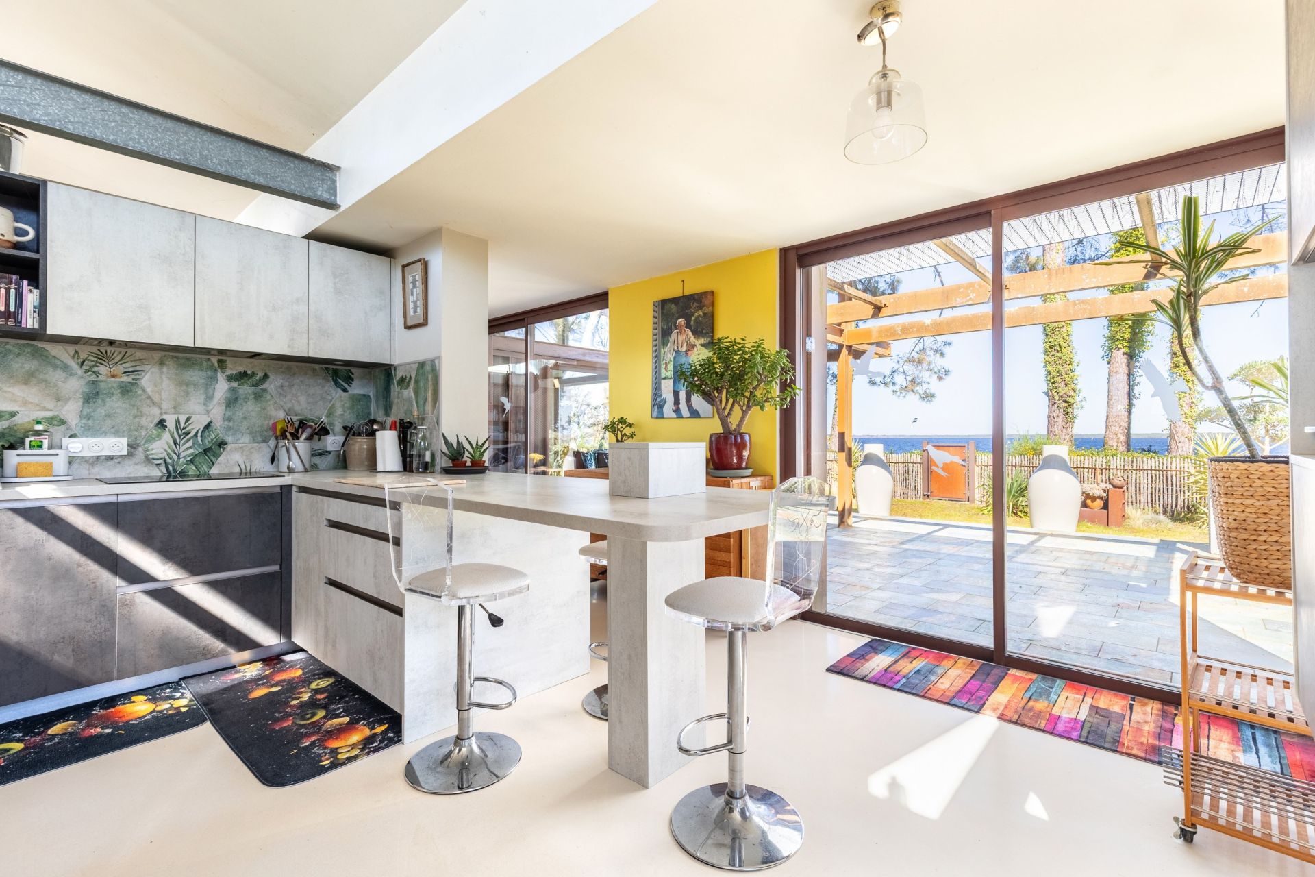 house 5 Rooms for sale on LACANAU (33680)