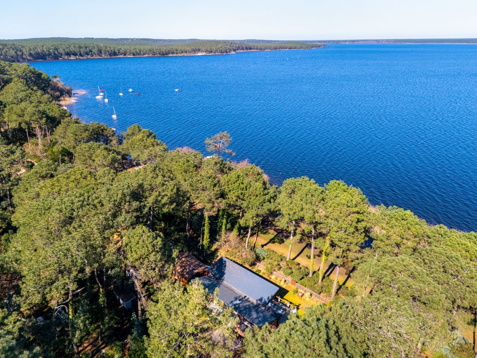 house 5 Rooms for sale on LACANAU (33680)