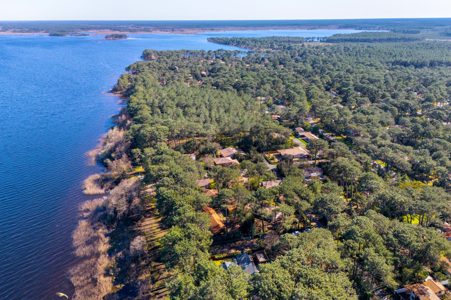 house 5 Rooms for sale on LACANAU (33680)