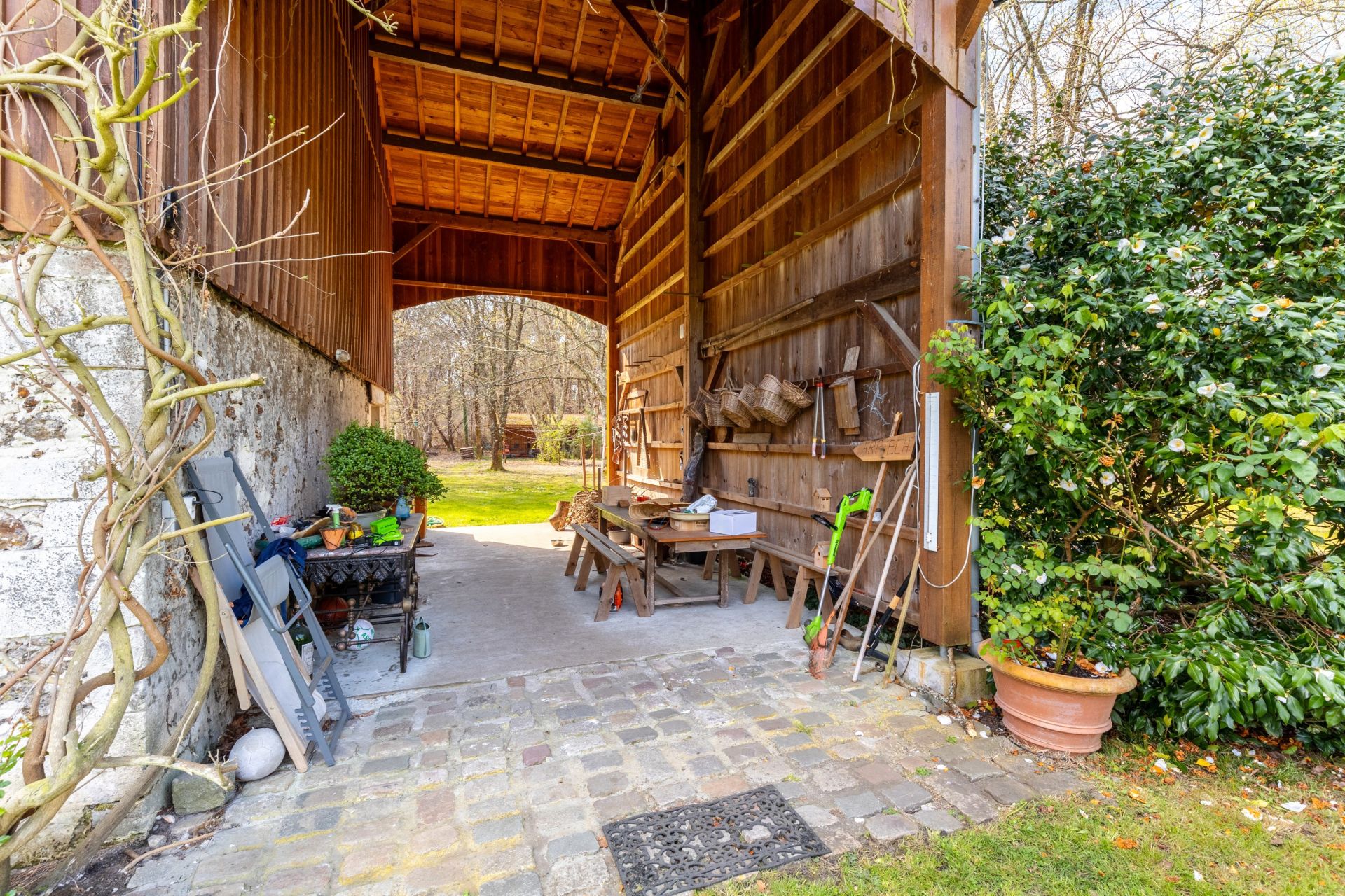 house 7 Rooms for sale on ARES (33740)