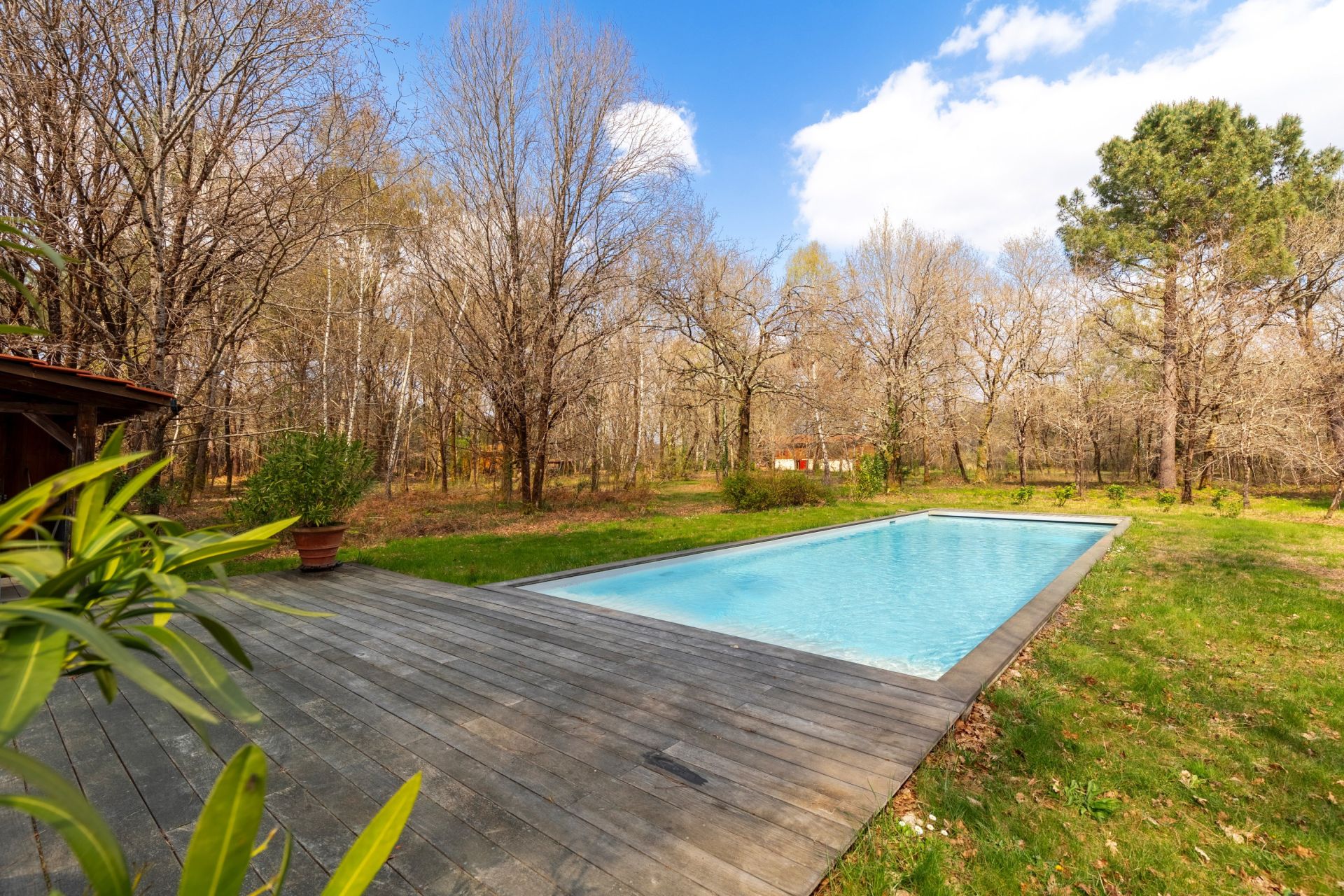 house 7 Rooms for sale on ARES (33740)