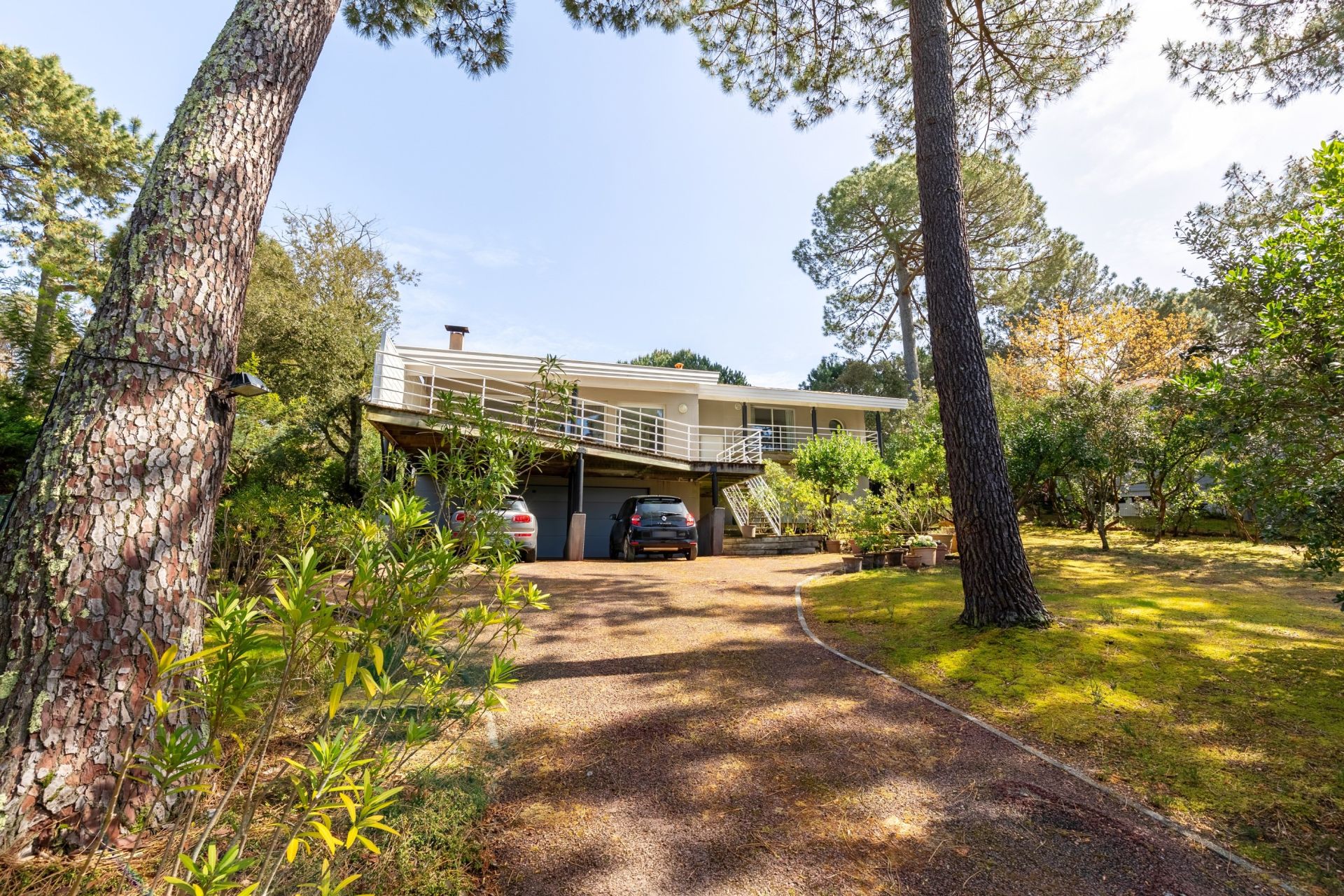 house 6 Rooms for sale on PYLA SUR MER (33115)