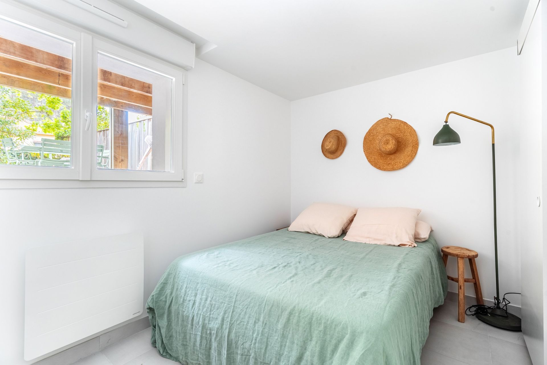 apartment 2 Rooms for sale on CAP FERRET (33970)