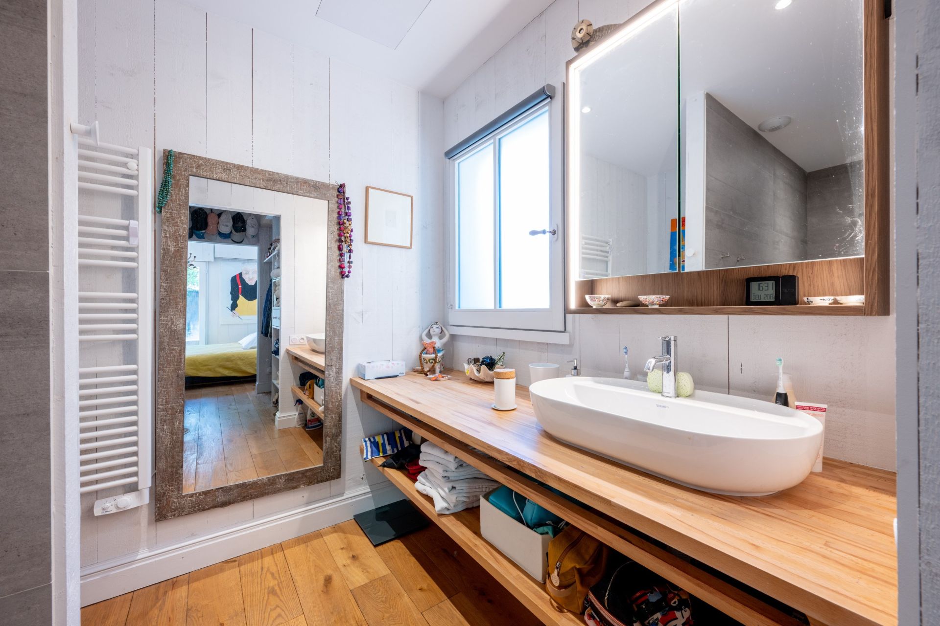 house 6 Rooms for sale on CAP FERRET (33970)