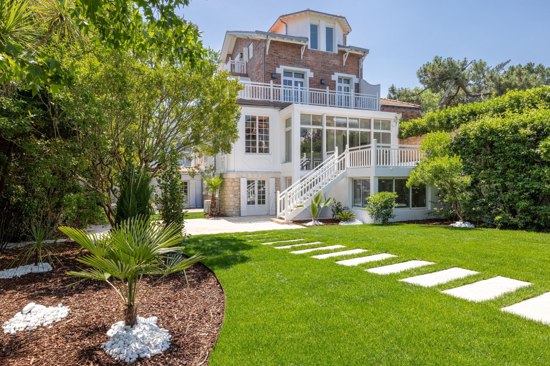 house 12 Rooms for sale on ARCACHON (33120)