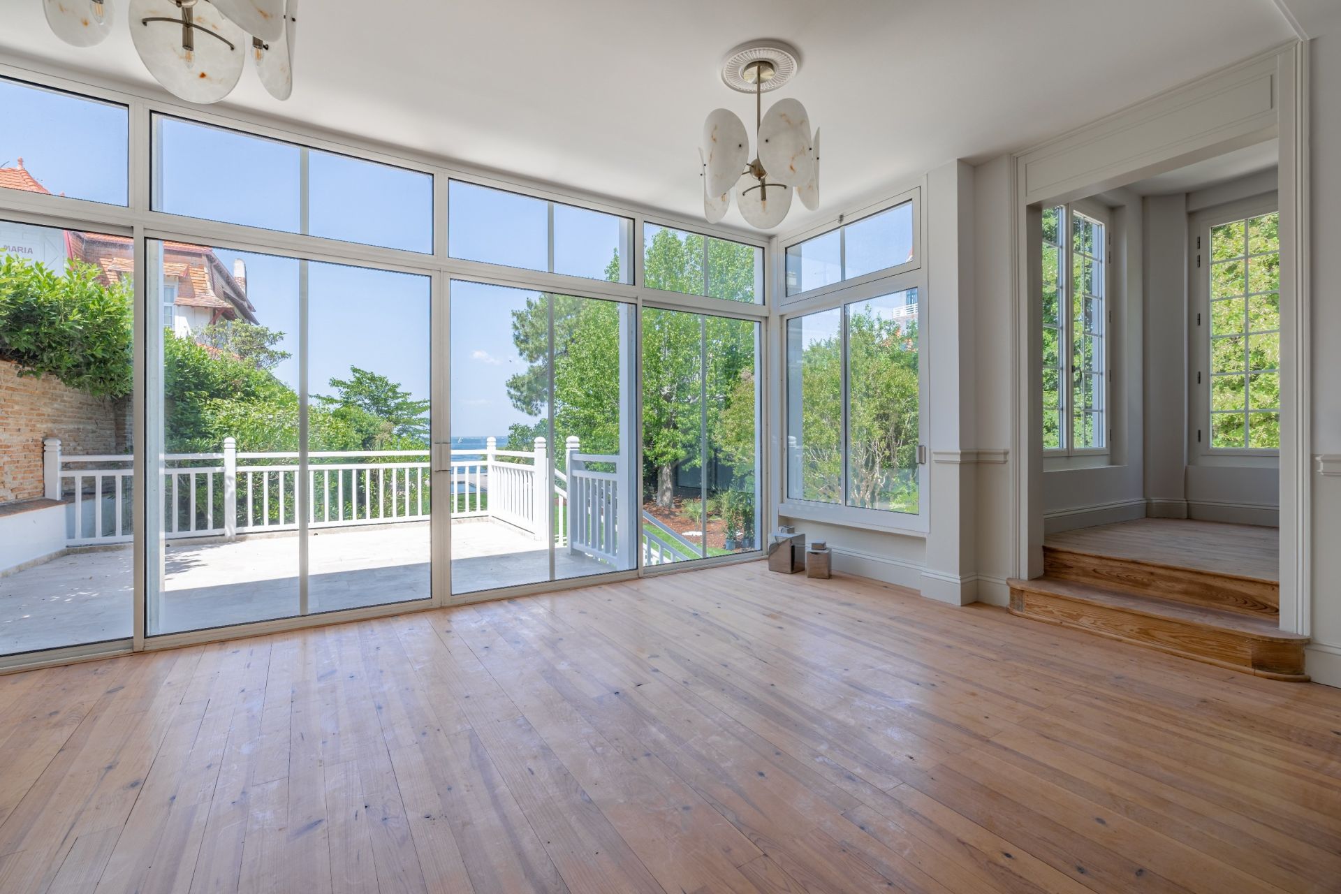 house 12 Rooms for sale on ARCACHON (33120)