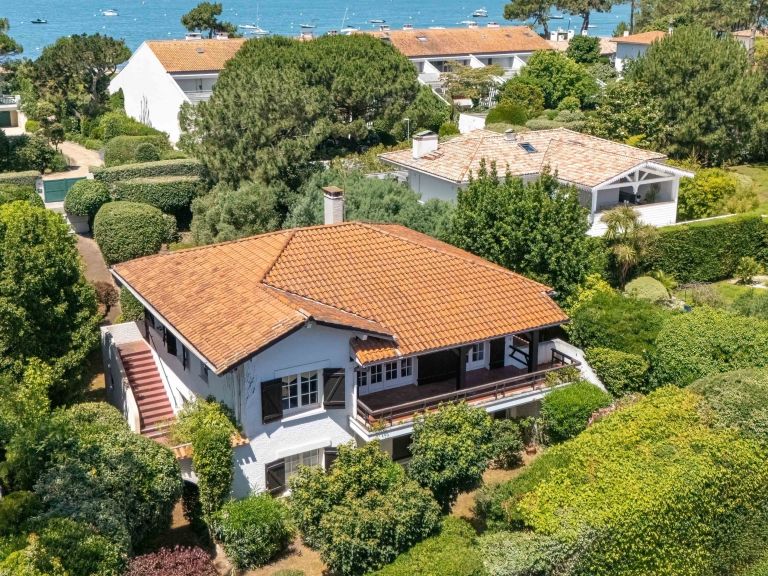 maison 8 Pièces en vente sur PYLA SUR MER (33115)