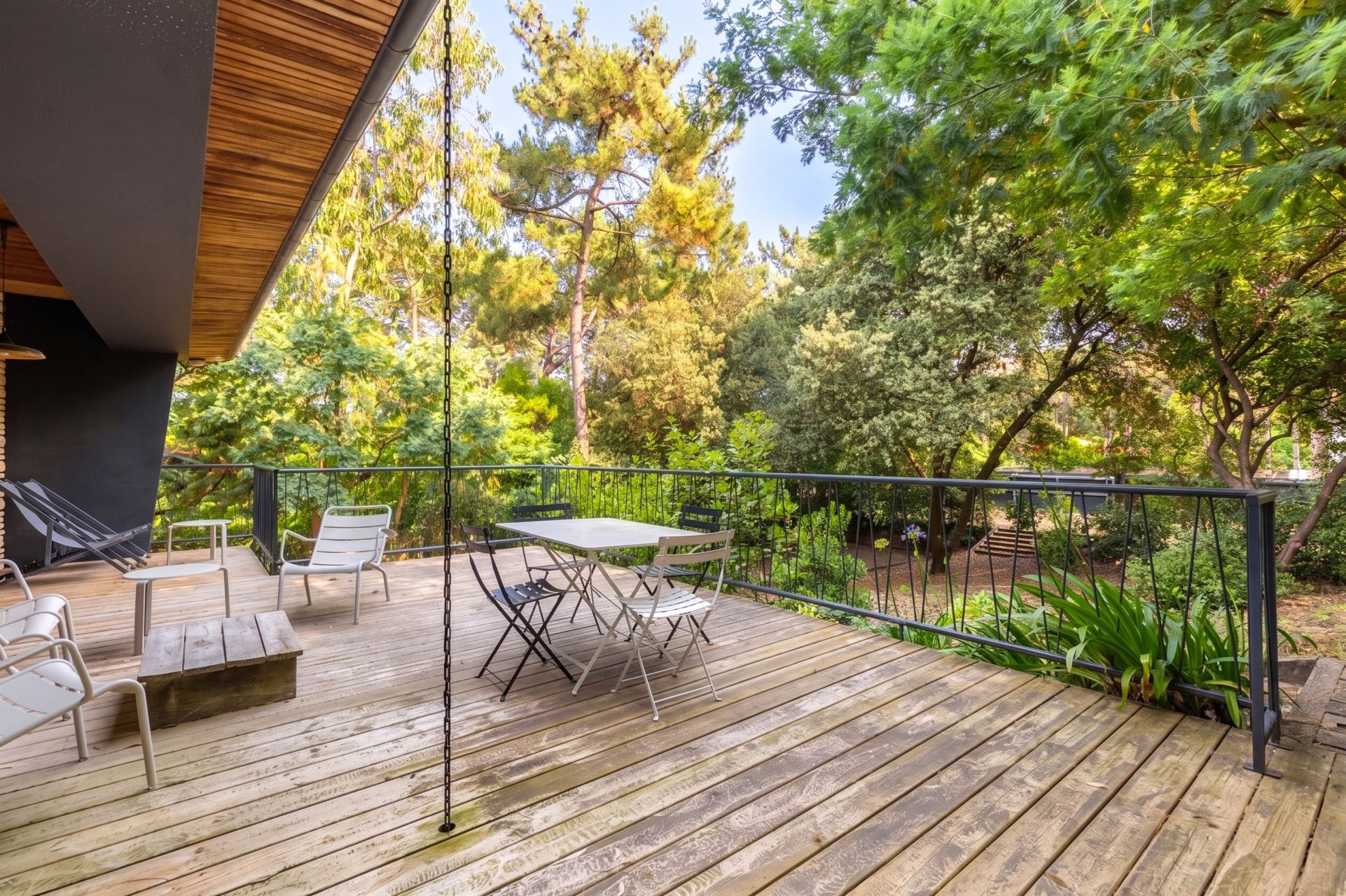 house 6 Rooms for sale on CAP FERRET (33970)