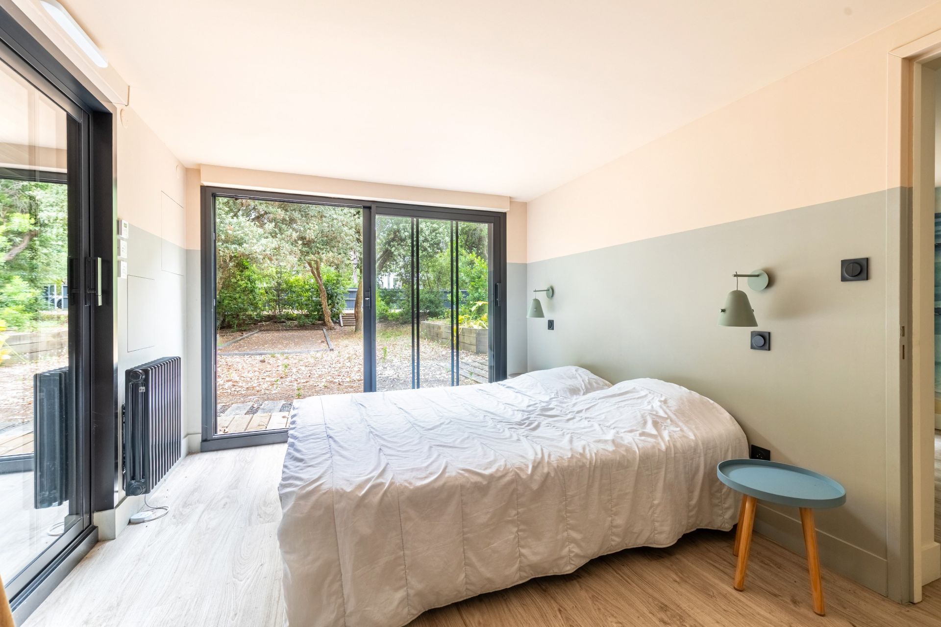 house 6 Rooms for sale on CAP FERRET (33970)