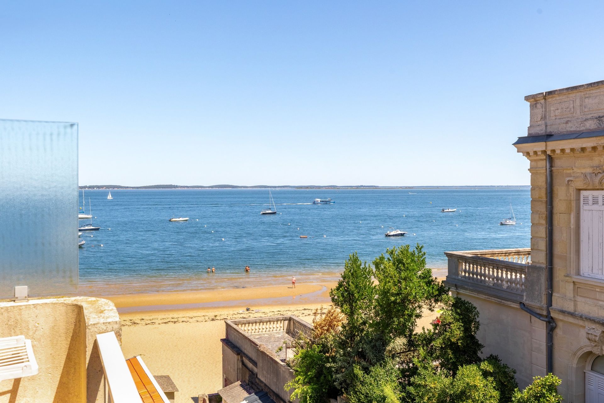 apartment 3 Rooms for sale on ARCACHON (33120)