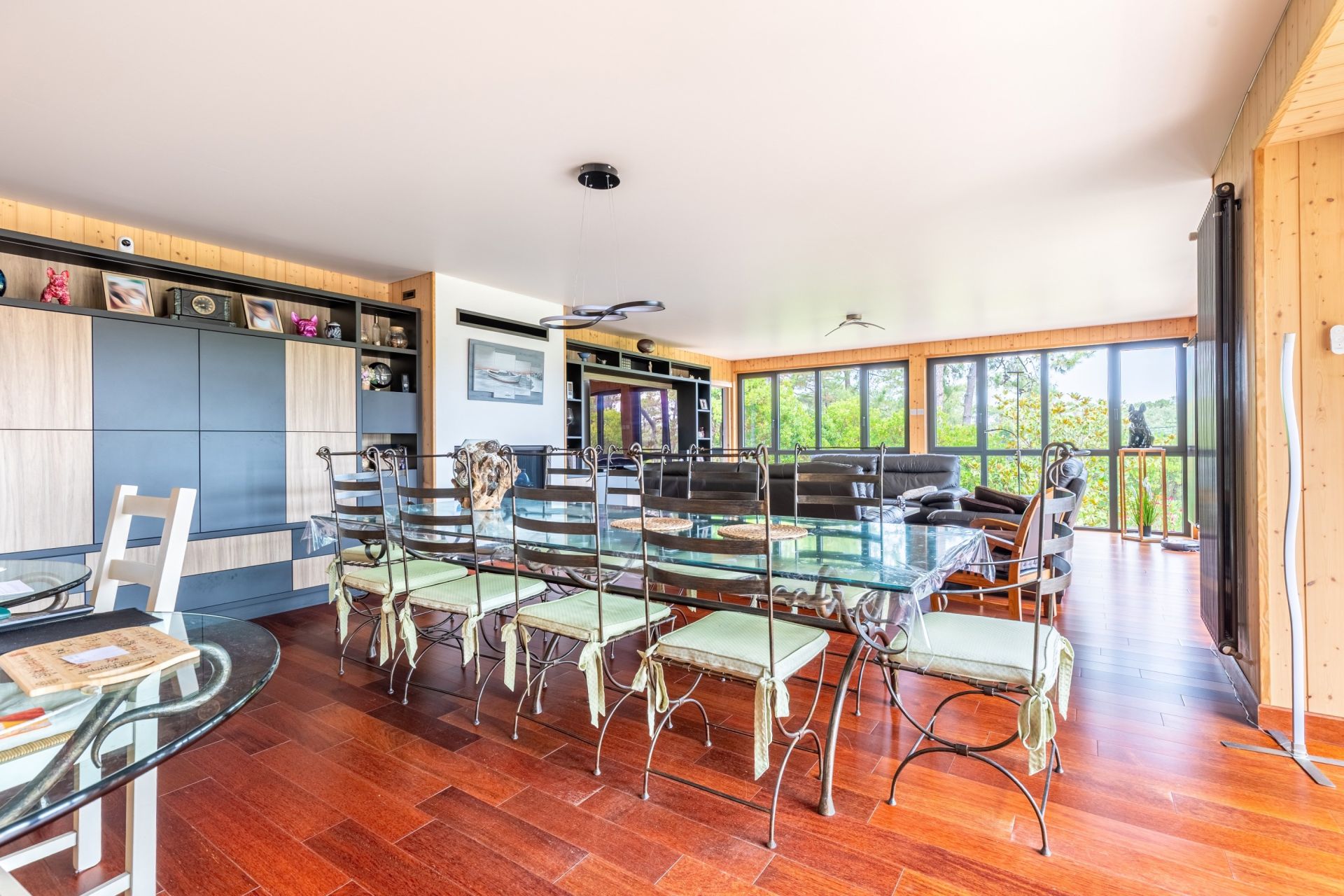 house 5 Rooms for sale on CAP FERRET (33970)