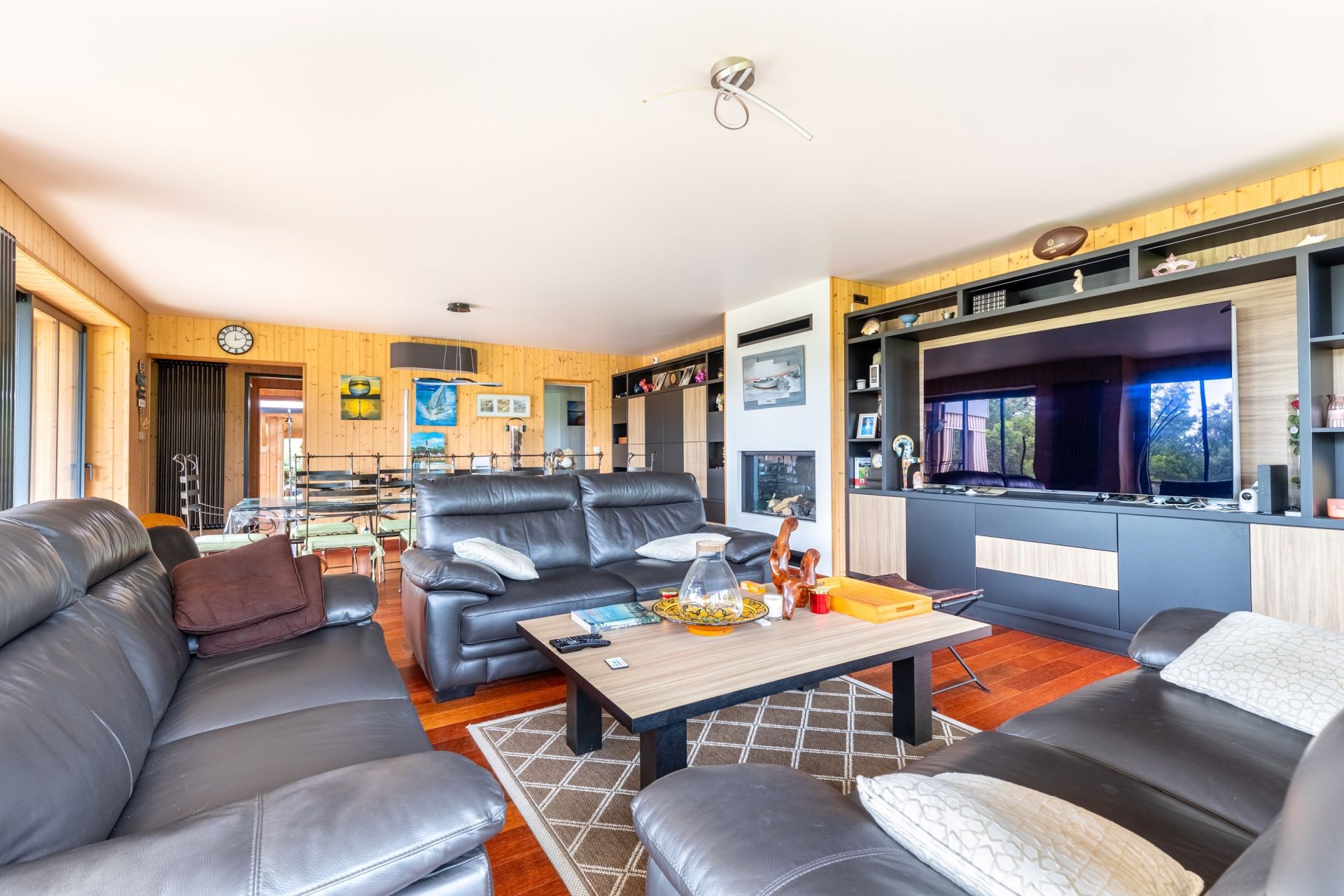 house 5 Rooms for sale on CAP FERRET (33970)