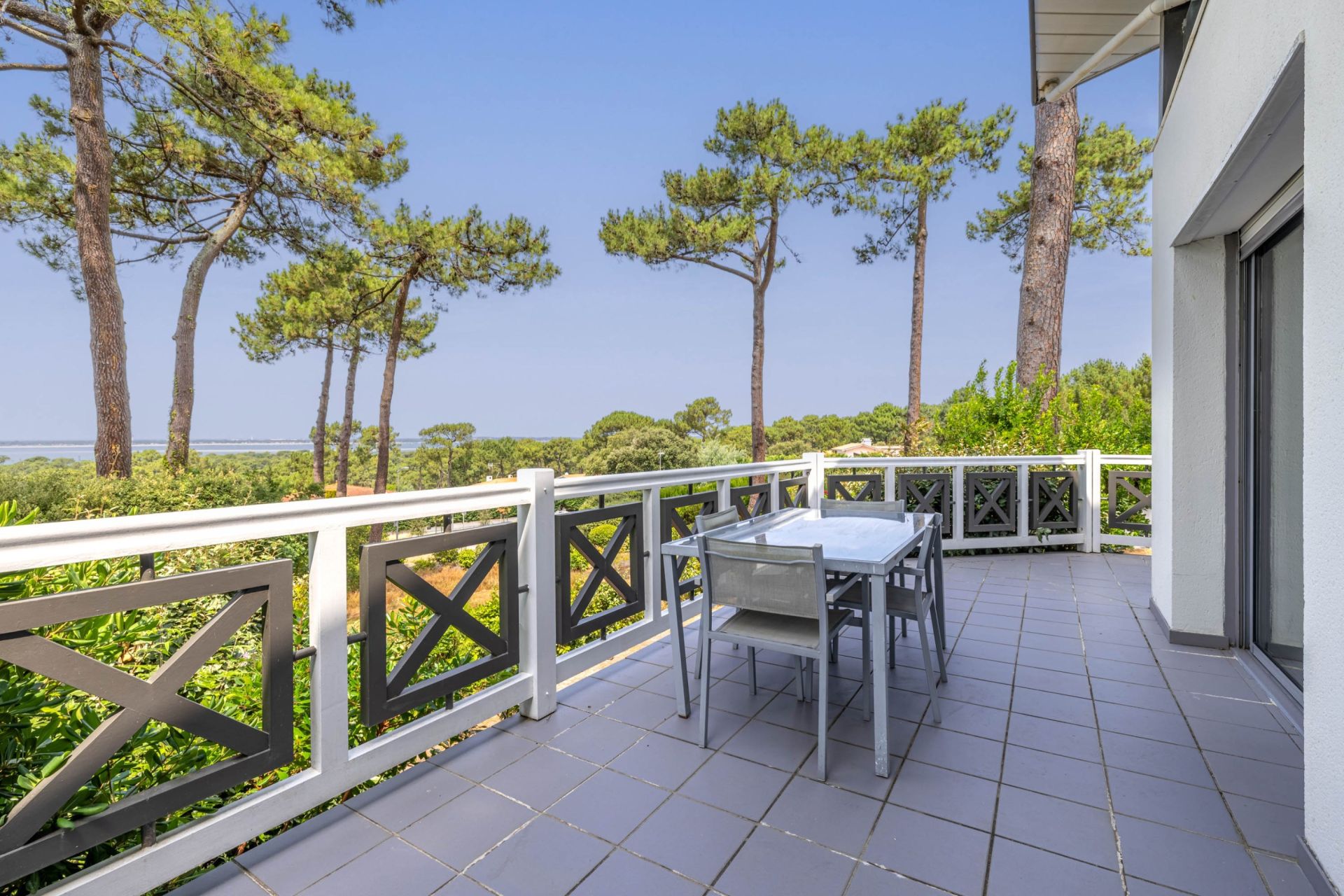 house 5 Rooms for sale on PYLA SUR MER (33115)