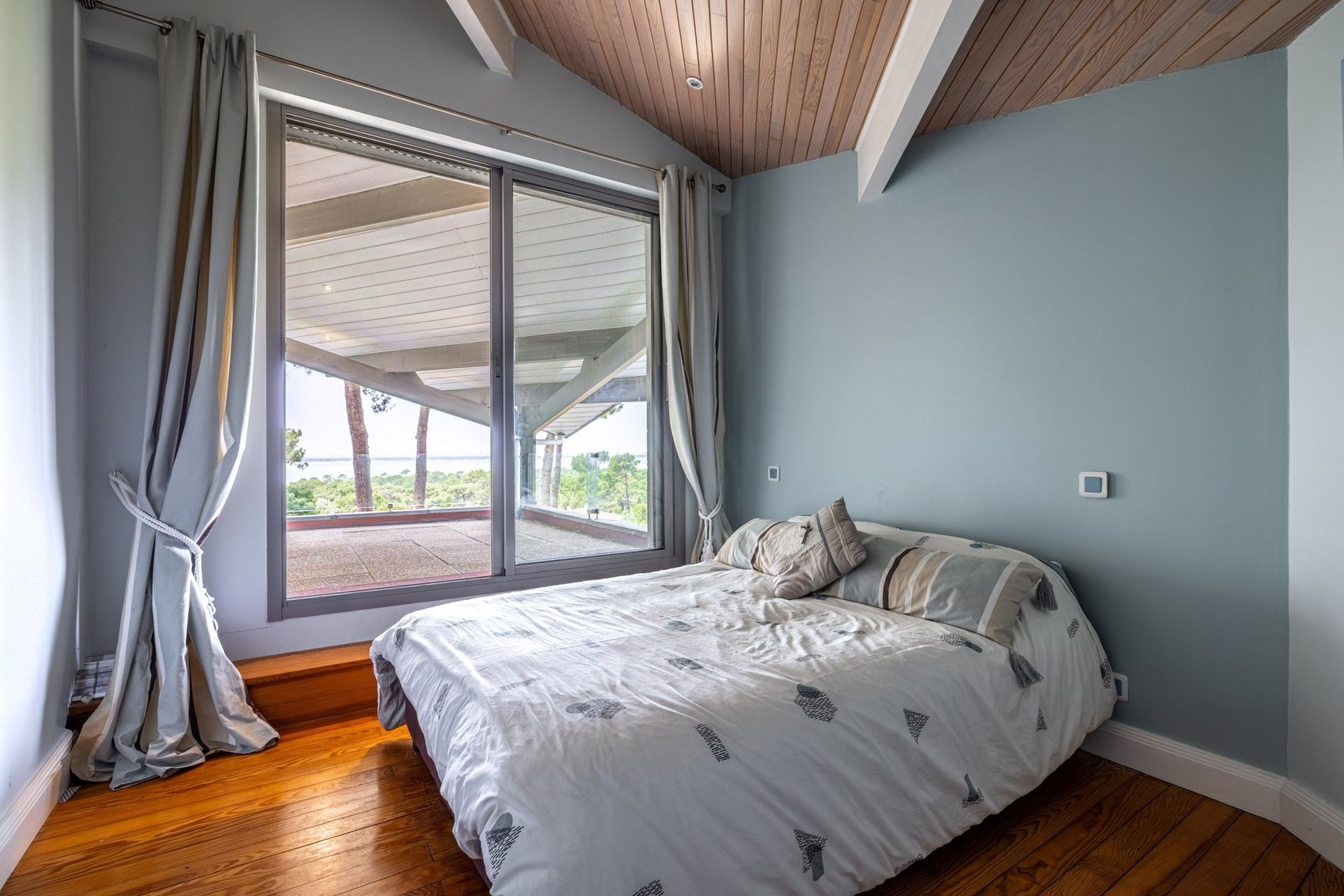 house 5 Rooms for sale on PYLA SUR MER (33115)