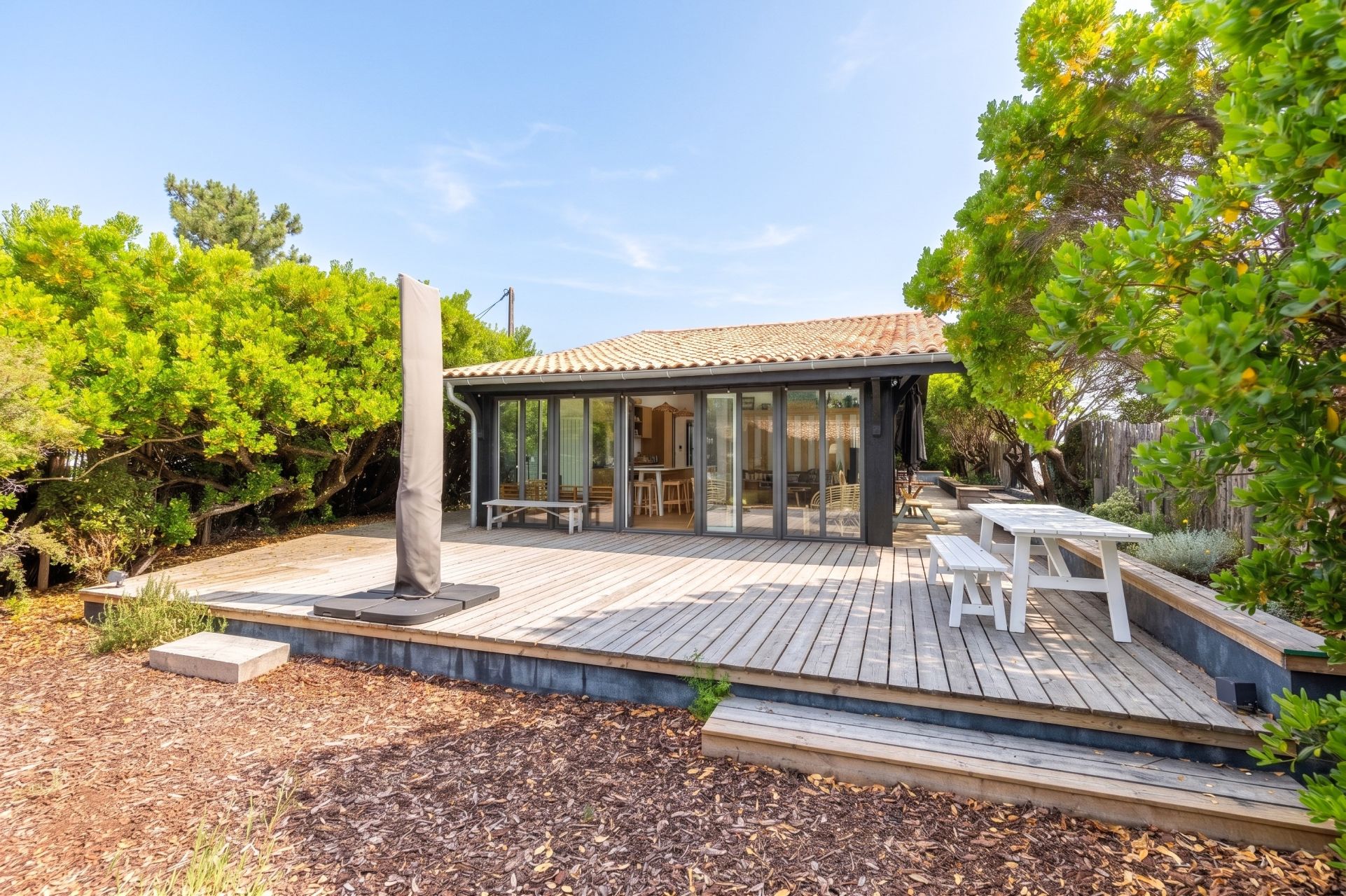 house 5 Rooms for sale on CAP FERRET (33970)