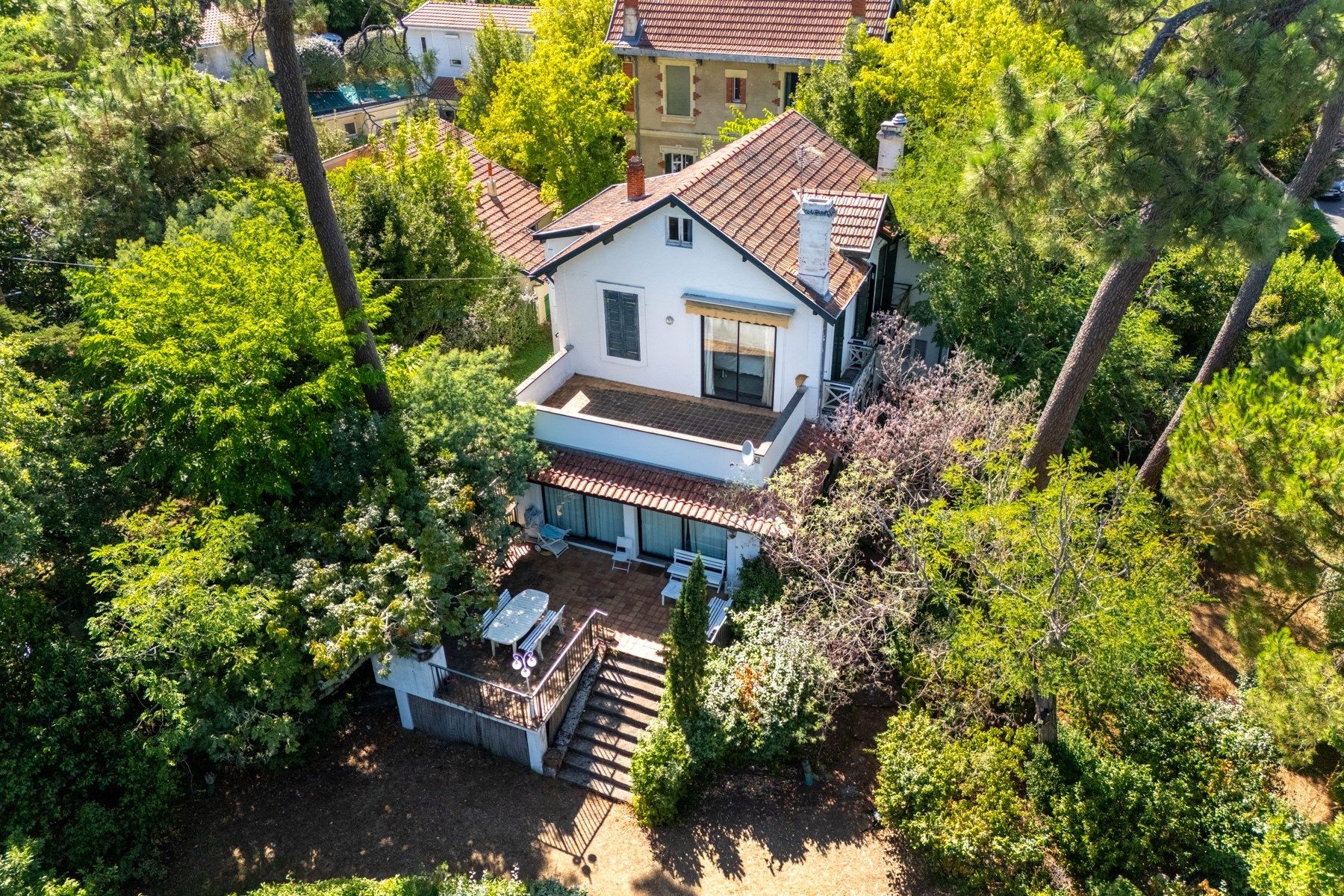house 9 Rooms for sale on ARCACHON (33120)
