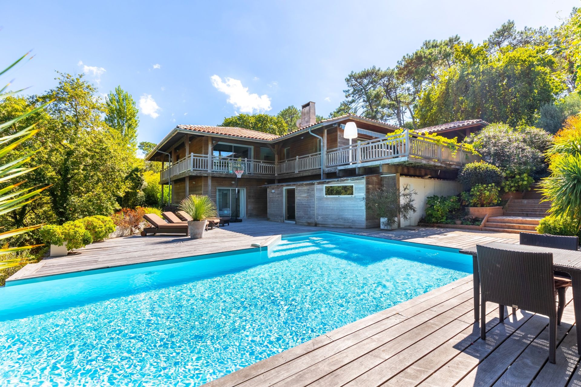 house 10 Rooms for sale on PYLA SUR MER (33115)