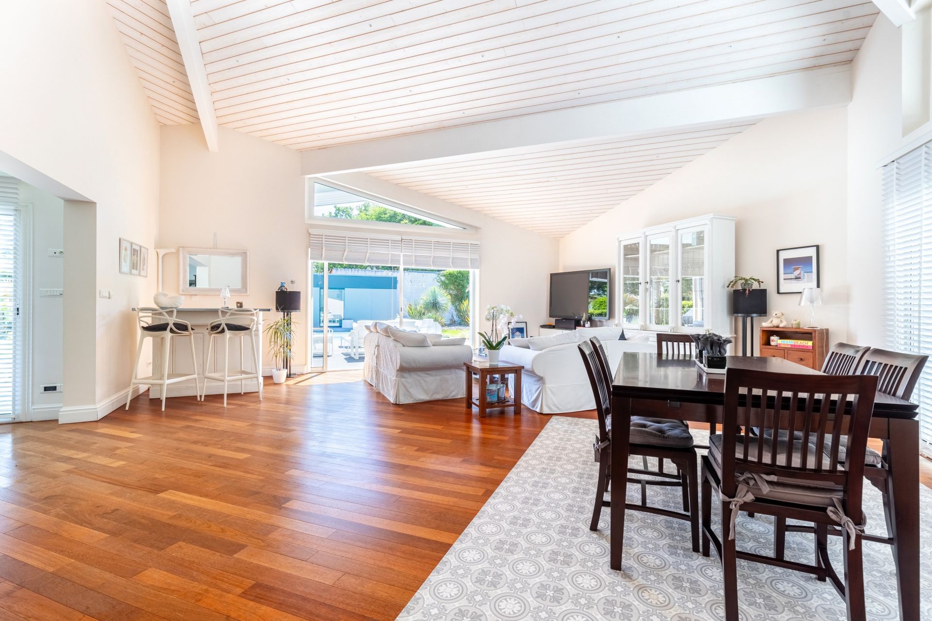 house 7 Rooms for sale on LA TESTE DE BUCH (33260)
