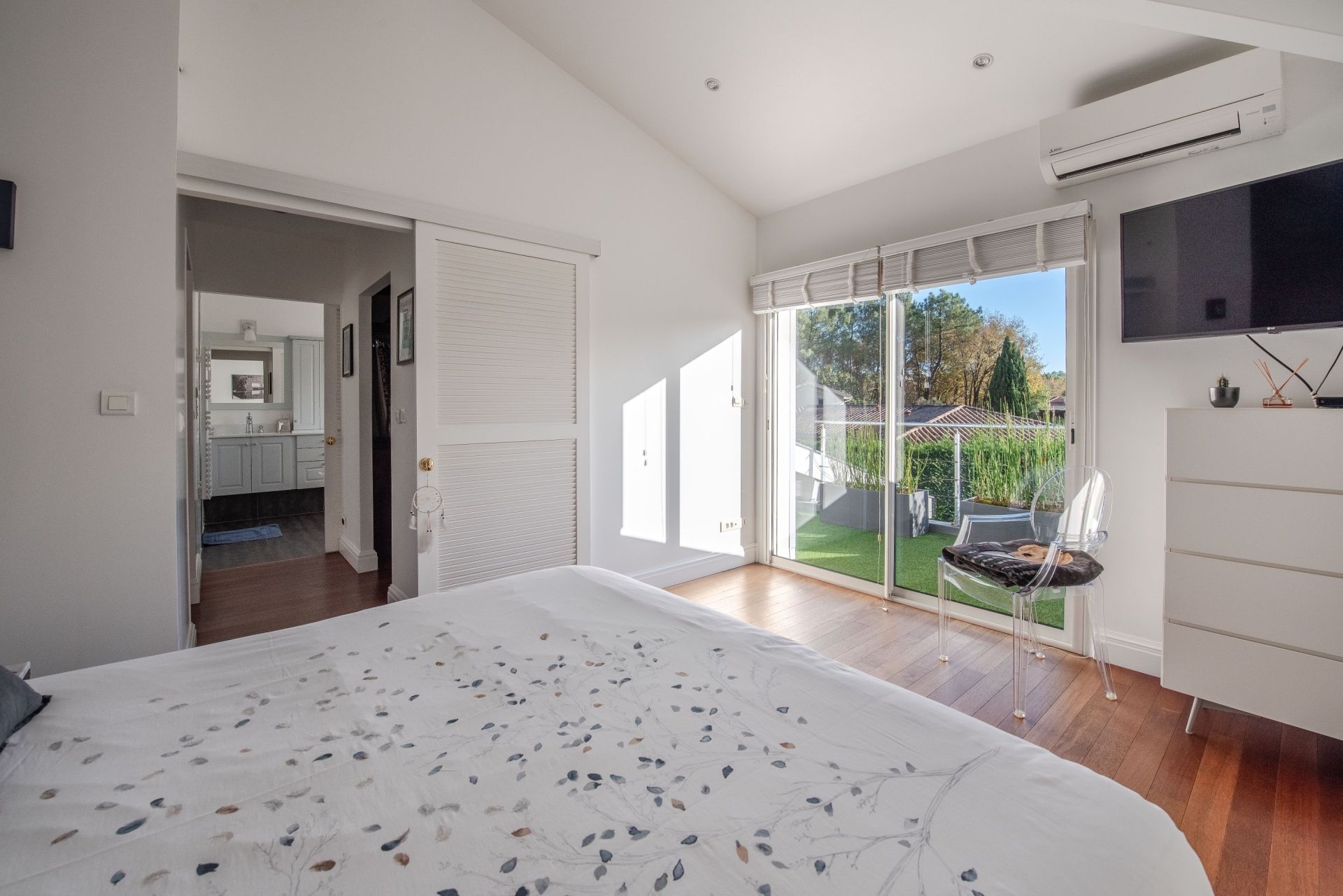 house 7 Rooms for sale on LA TESTE DE BUCH (33260)