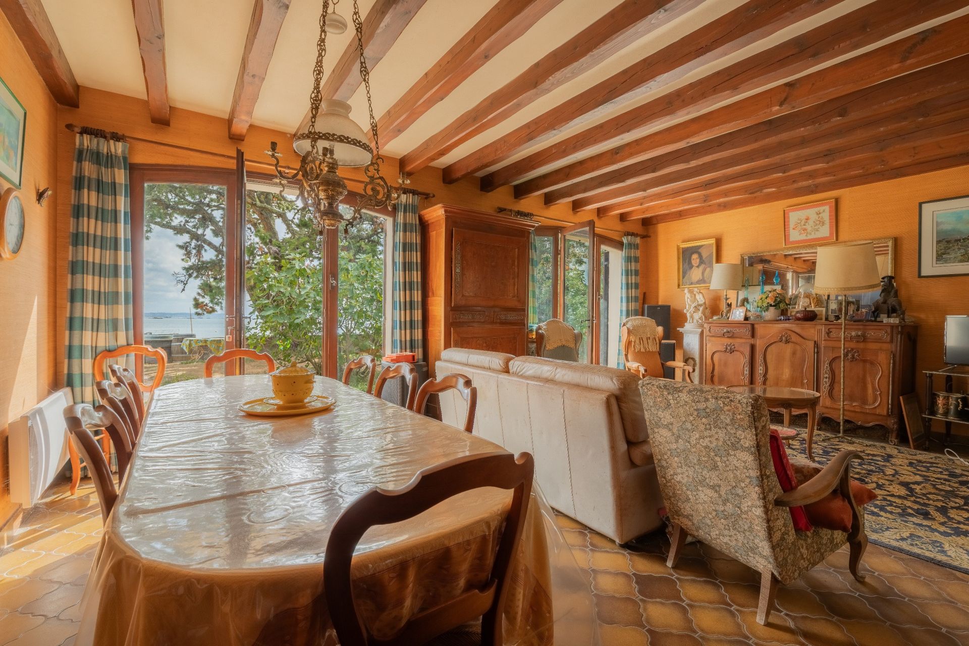 house 5 Rooms for sale on CAP FERRET (33970)