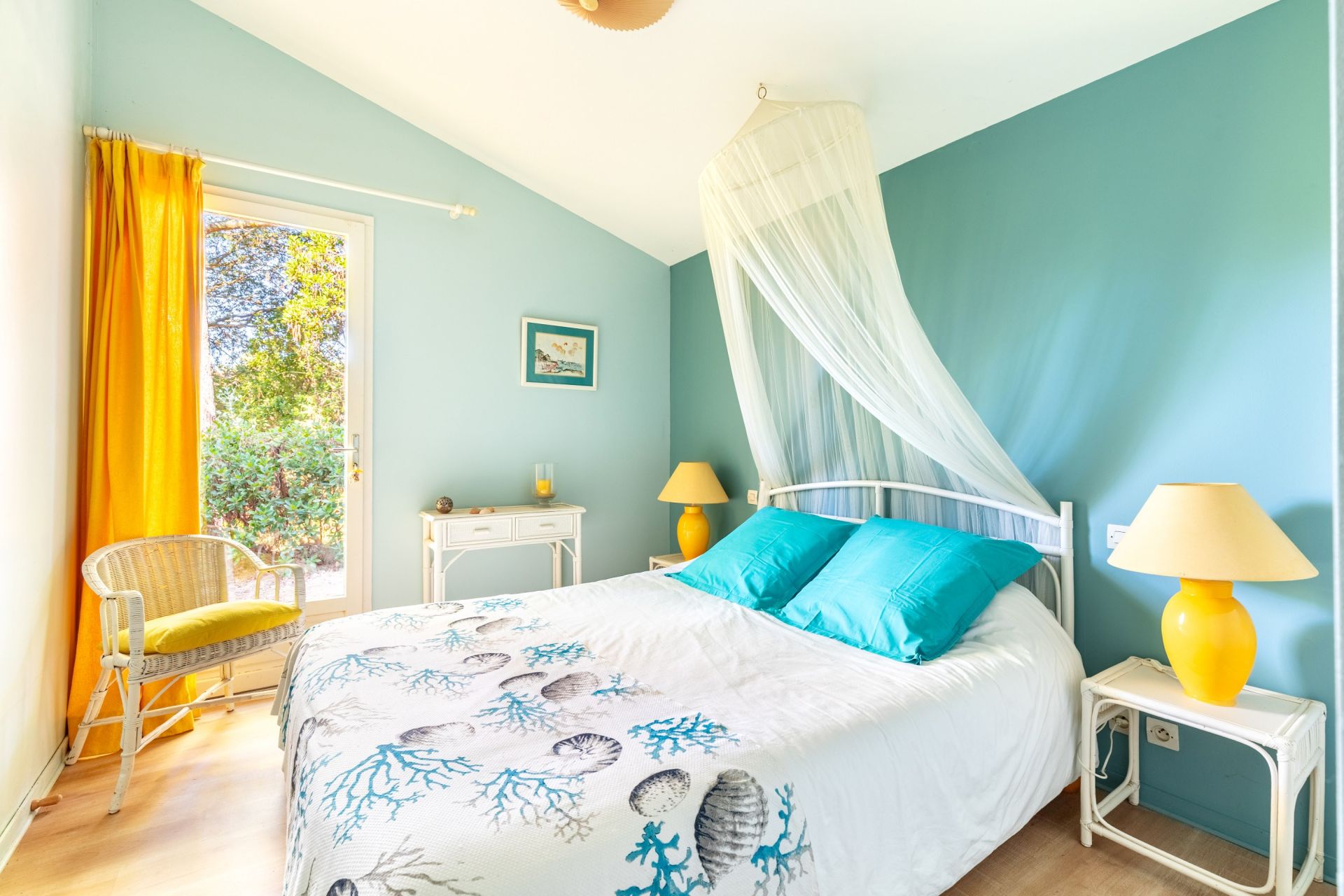 house 5 Rooms for sale on CAP FERRET (33970)