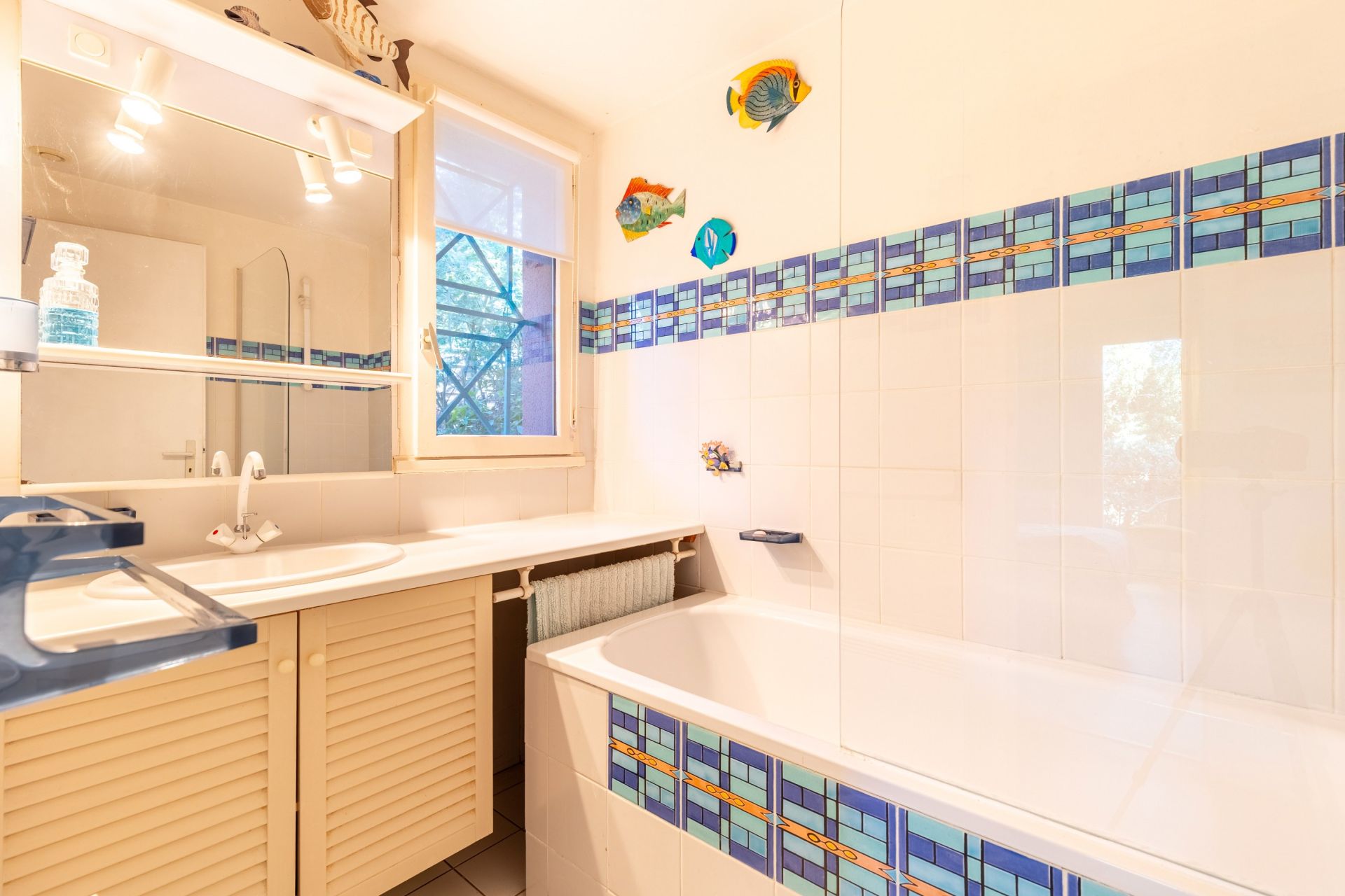 house 5 Rooms for sale on CAP FERRET (33970)