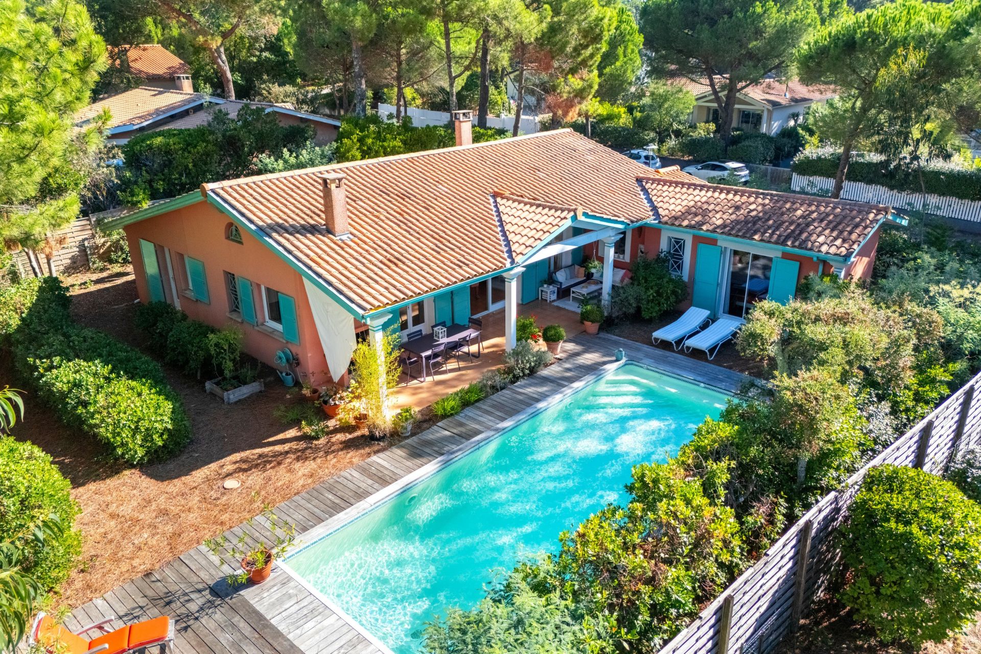 house 5 Rooms for sale on CAP FERRET (33970)
