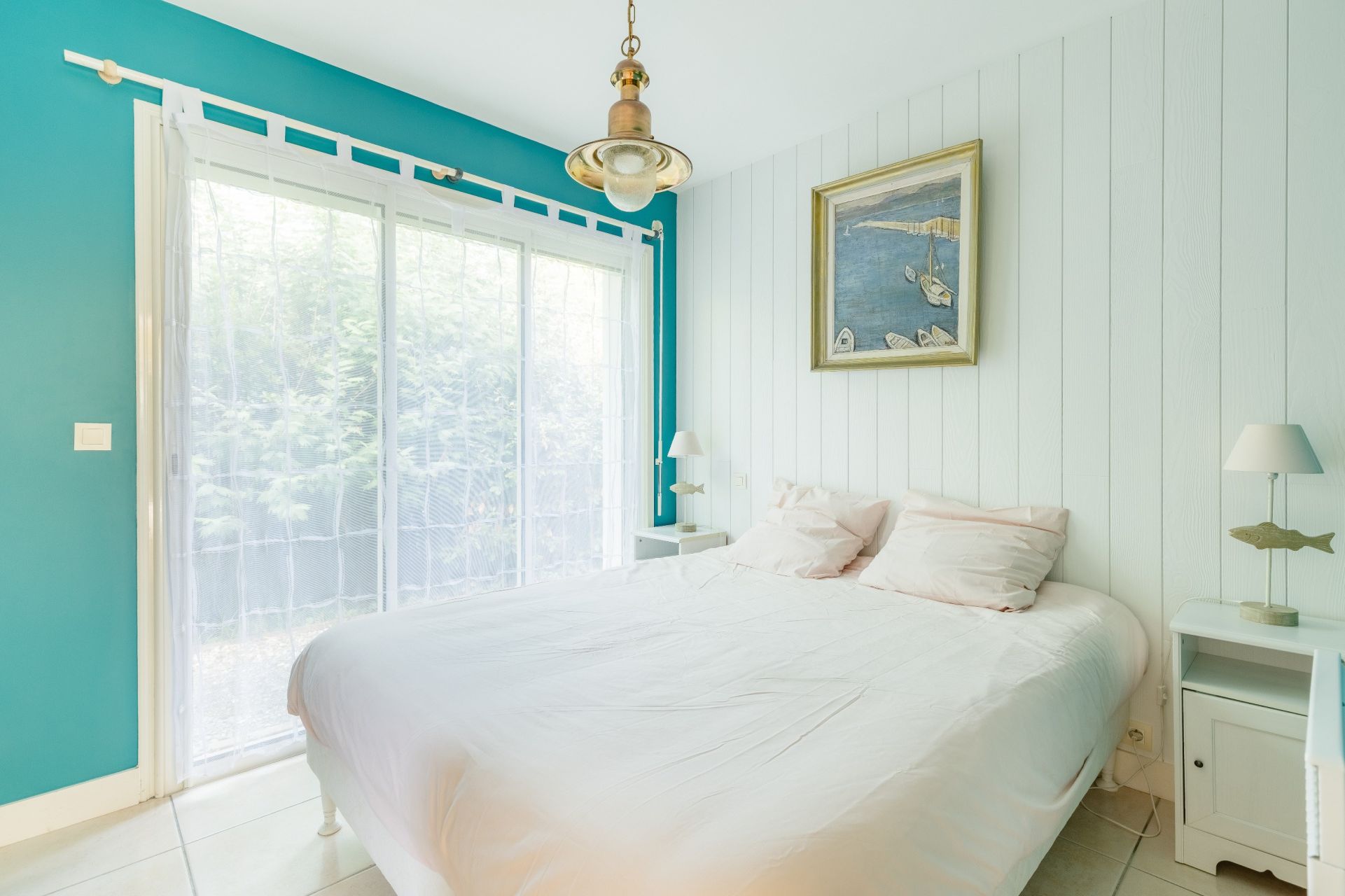 house 7 Rooms for sale on CAP FERRET (33970)