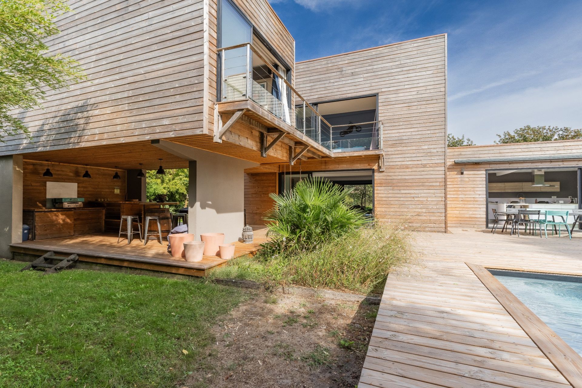 house 7 Rooms for sale on CAP FERRET (33970)